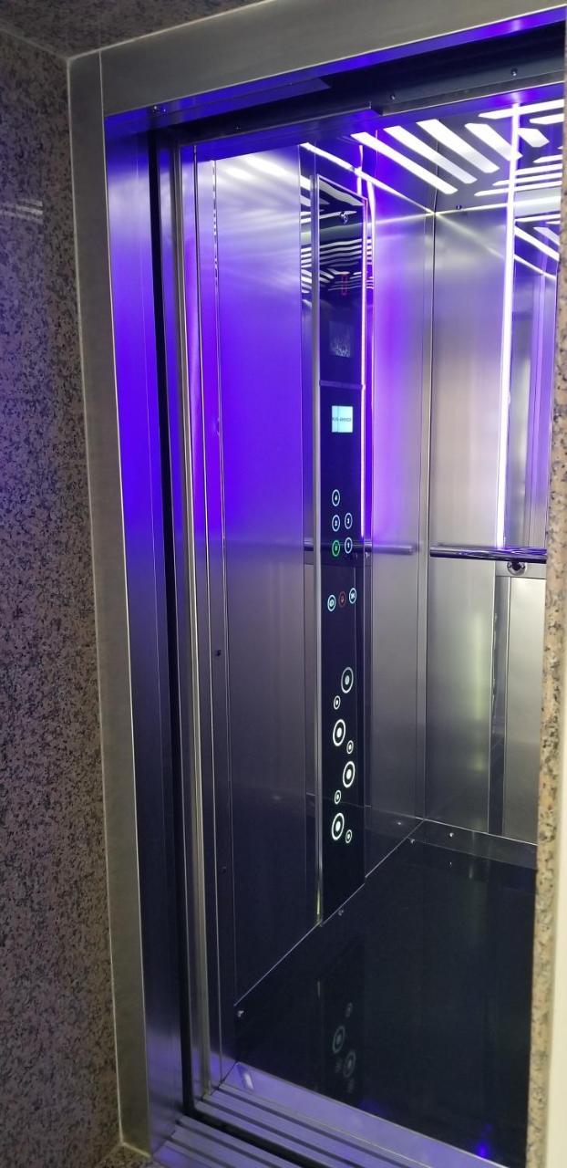 Hotel 3 Vellezerit Durres Ngoại thất bức ảnh