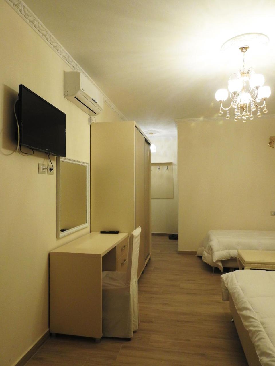 Hotel 3 Vellezerit Durres Ngoại thất bức ảnh