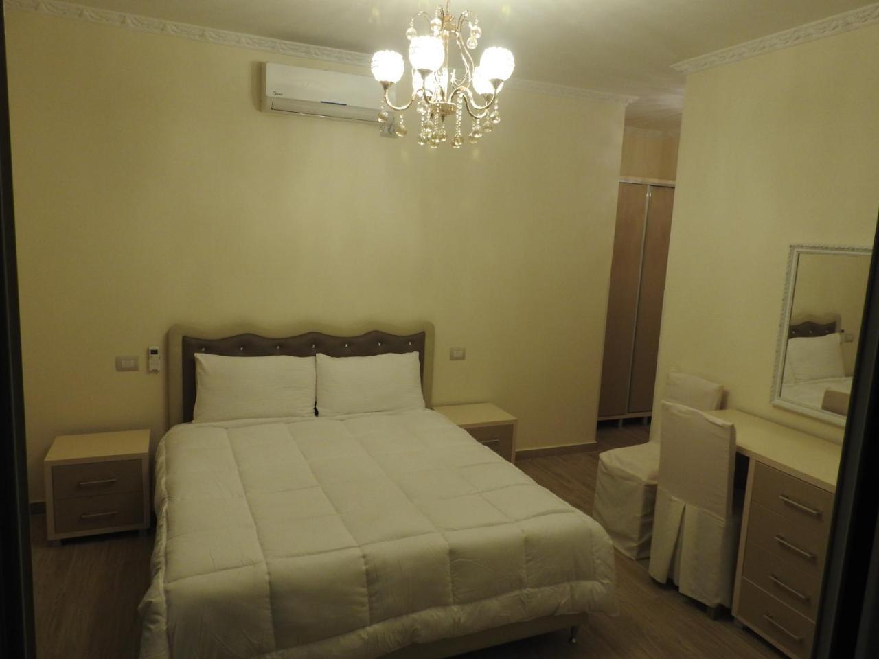 Hotel 3 Vellezerit Durres Ngoại thất bức ảnh